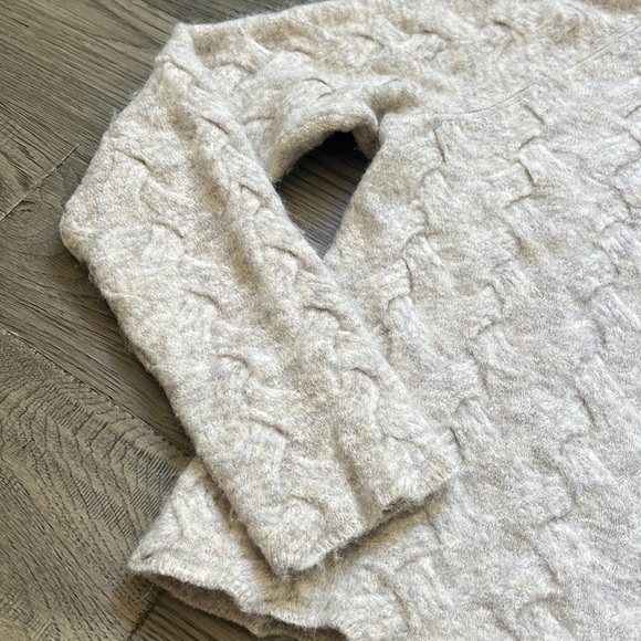 🔥wilfred Free🔥 | Aritzia basketweave Mical mock neck sweater - Picture 6 of 13